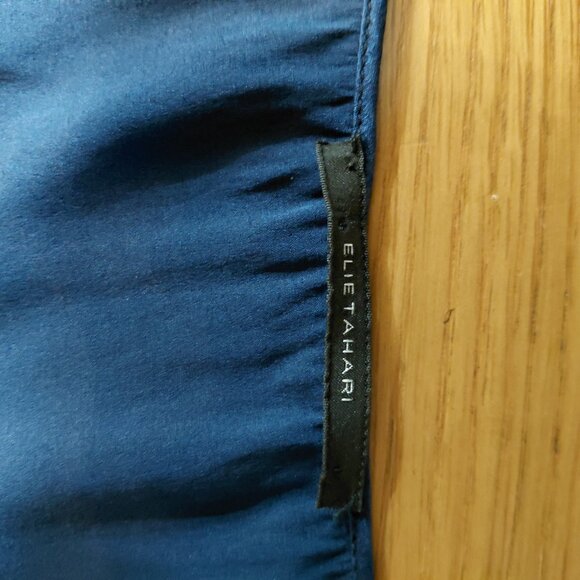 Elie Tahari Navy Blue Top Camisole Sleeveless Tank Romantic Feminine Lace - Picture 5 of 7